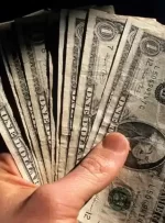 تحرکات سیاسی، قیمت ارز را به کدام سمت می‌برد؟/منتظر کاهش قیمت دلار باشید