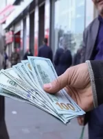 دلار به منطقه ۱۰۰ هزار تومانی بازگشت