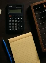 پیش‌بینی قیمت دلار، طلا و سکه ۱۴۰۴؛ تحلیل سه سناریو تا پایان سال