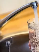 هر تهرانی روزانه ۲۵۰ لیتر آب مصرف می‌کند